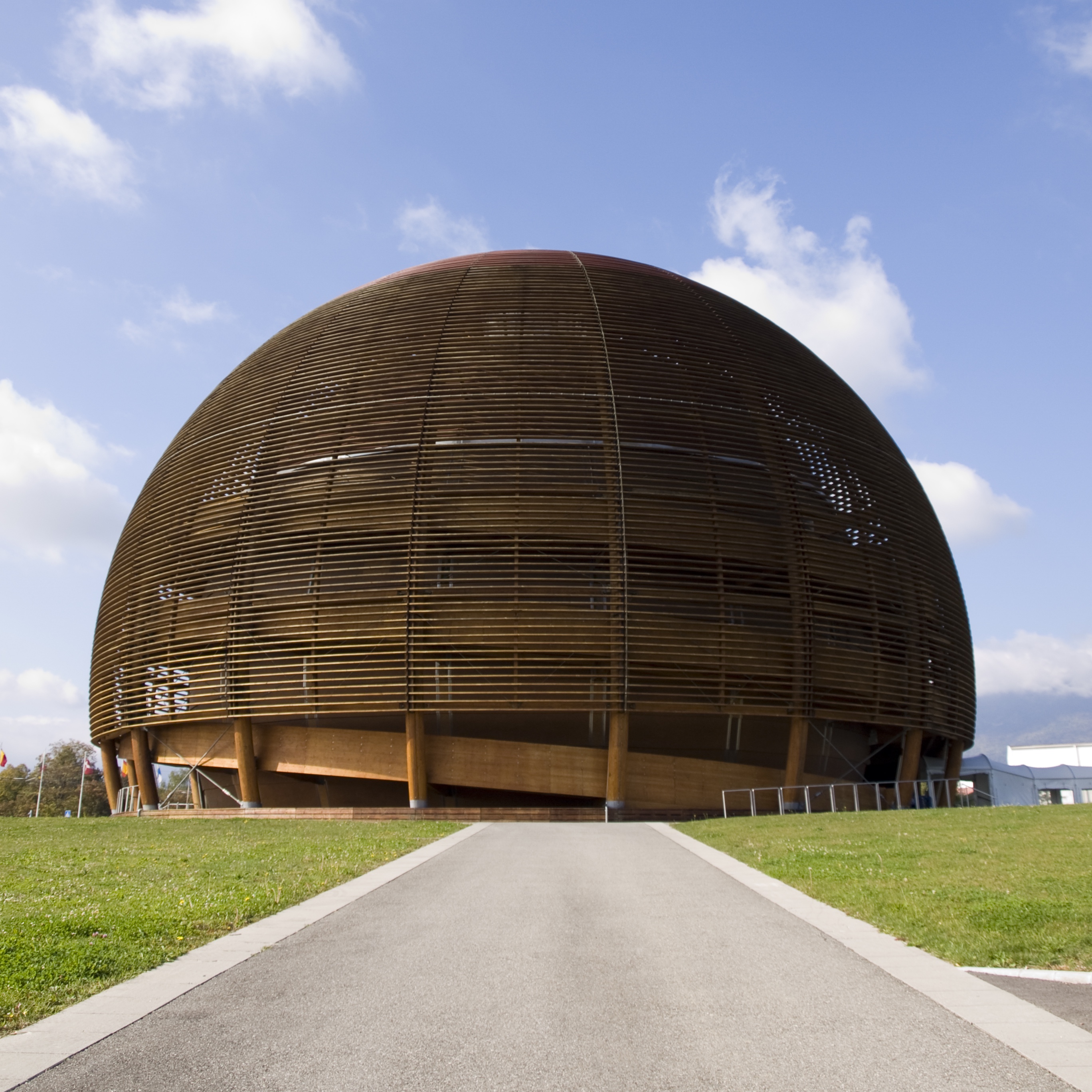 RZ111 CERN: Geschichte und Erfolge