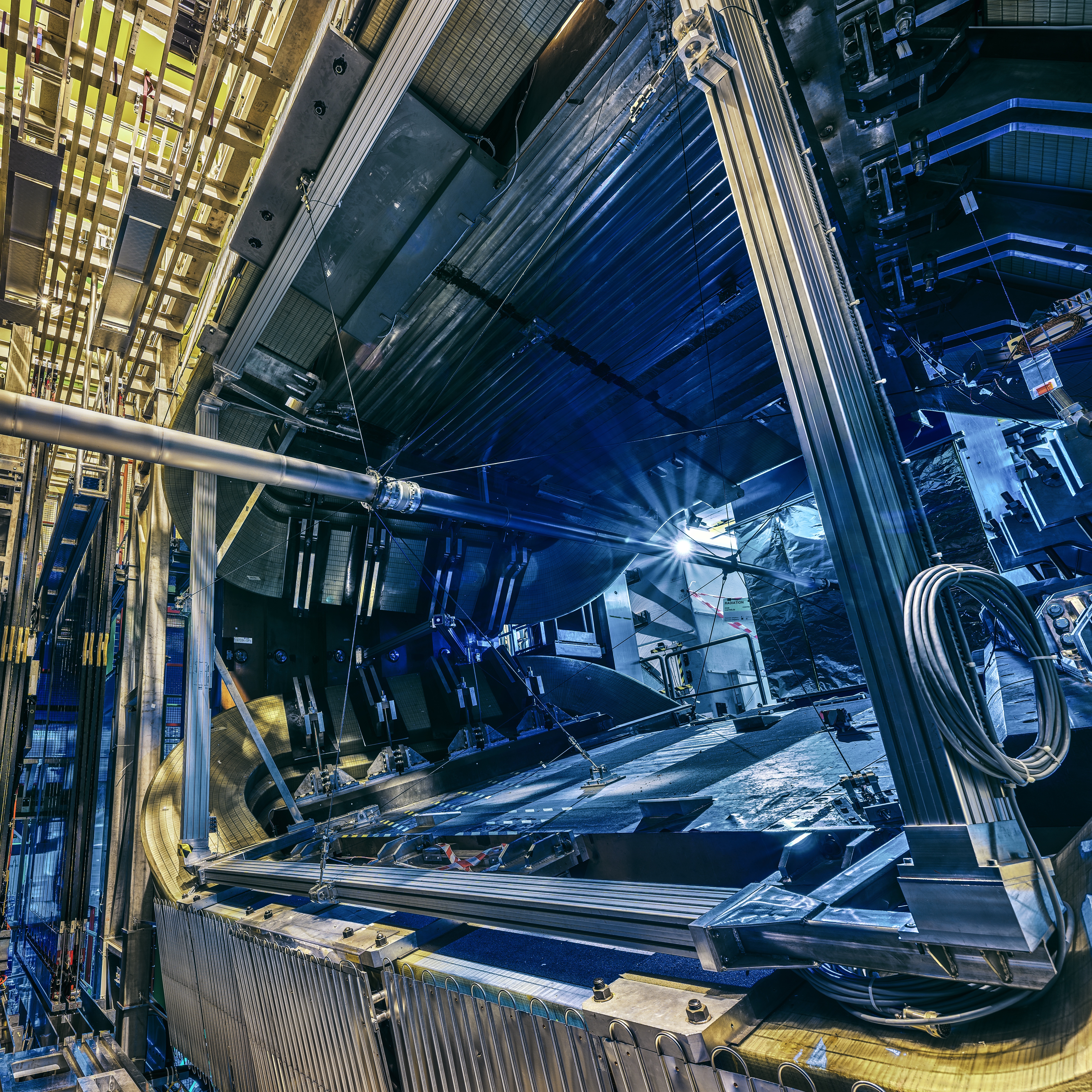 RZ116 CERN: LHCb