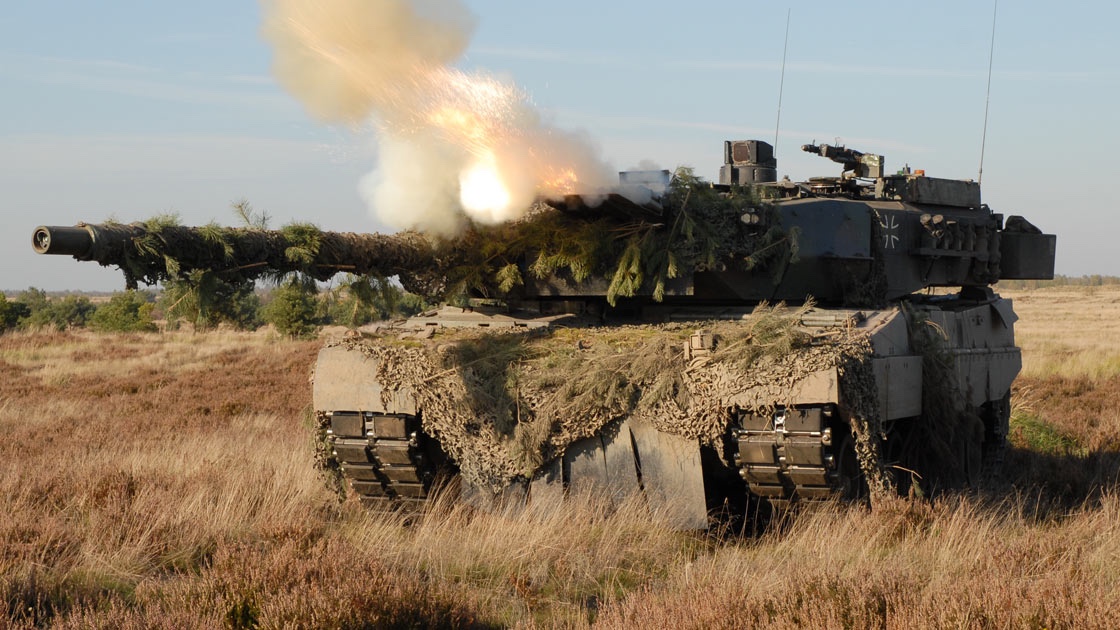 UKW108 Ukraine: Banks vs. Tanks